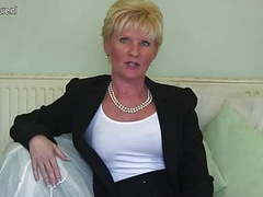 FreeKiloPorn presents: Classy mature lady feeling naughty