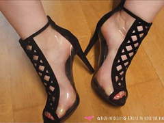 FreeKiloPorn presents: Foot fetish - french woman shoes on vends-ta-culotte
