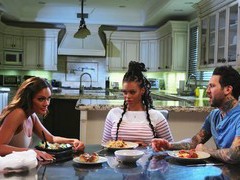 FreeKiloPorn presents: Ffm threesome on the bed with aila donovan and halle hayes
