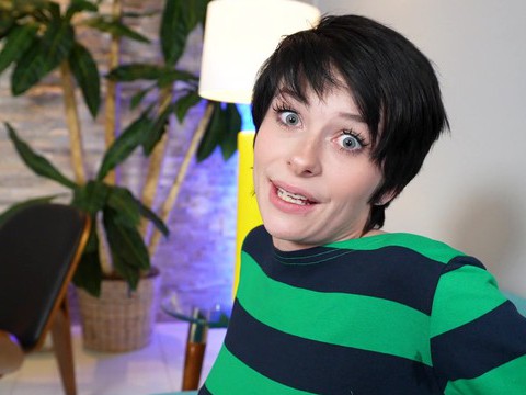 FreeKiloPorn presents: Short hair kitty lynn gives a blowjob and gets fucked balls deep