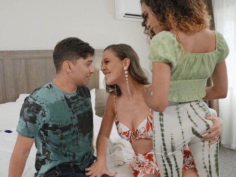 FreeKiloPorn presents: Horny latina scarlit scandal invited cherie deville for a 3-way