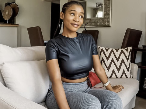 FreeKiloPorn presents: Amateur ebony model tricked to suck white cock at couch casting call