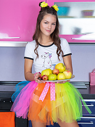 FreeKiloPorn presents: Mind blowing and breathtaking brunette beauty playing with fruits after she gets fully naked for the camera.